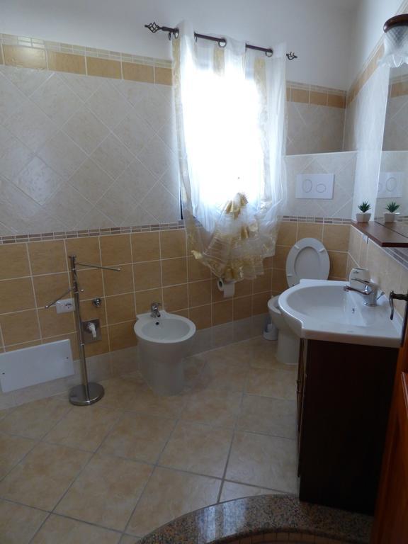 بورتو أوتيولو B&B Baia Turchese الغرفة الصورة