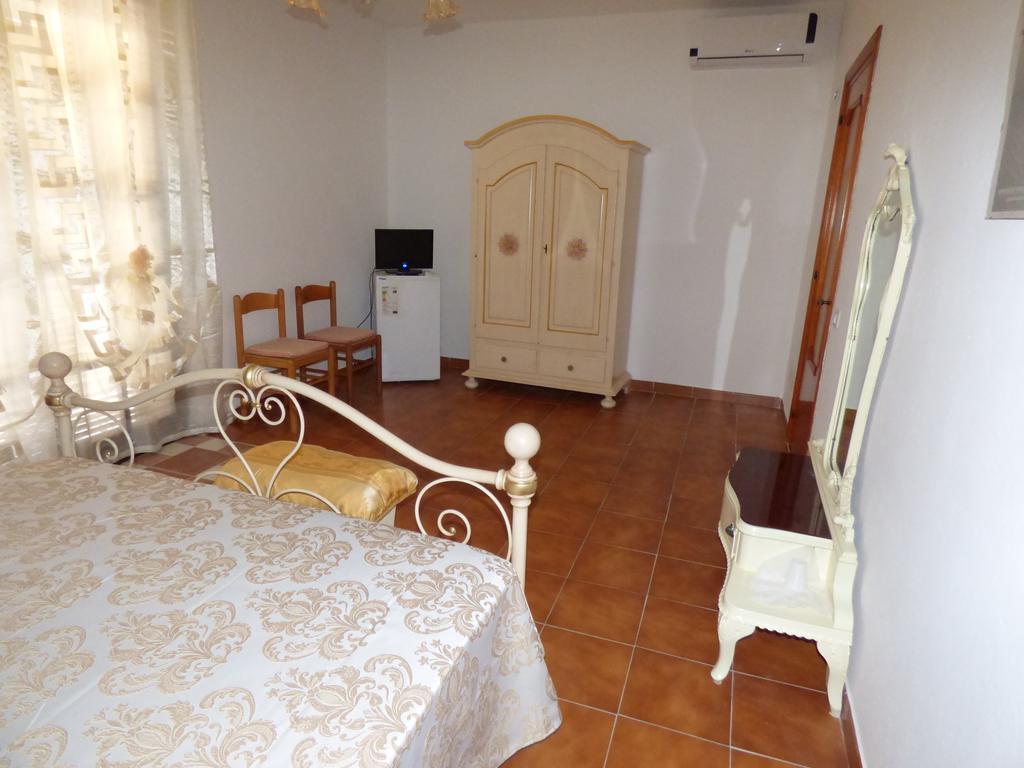 بورتو أوتيولو B&B Baia Turchese الغرفة الصورة